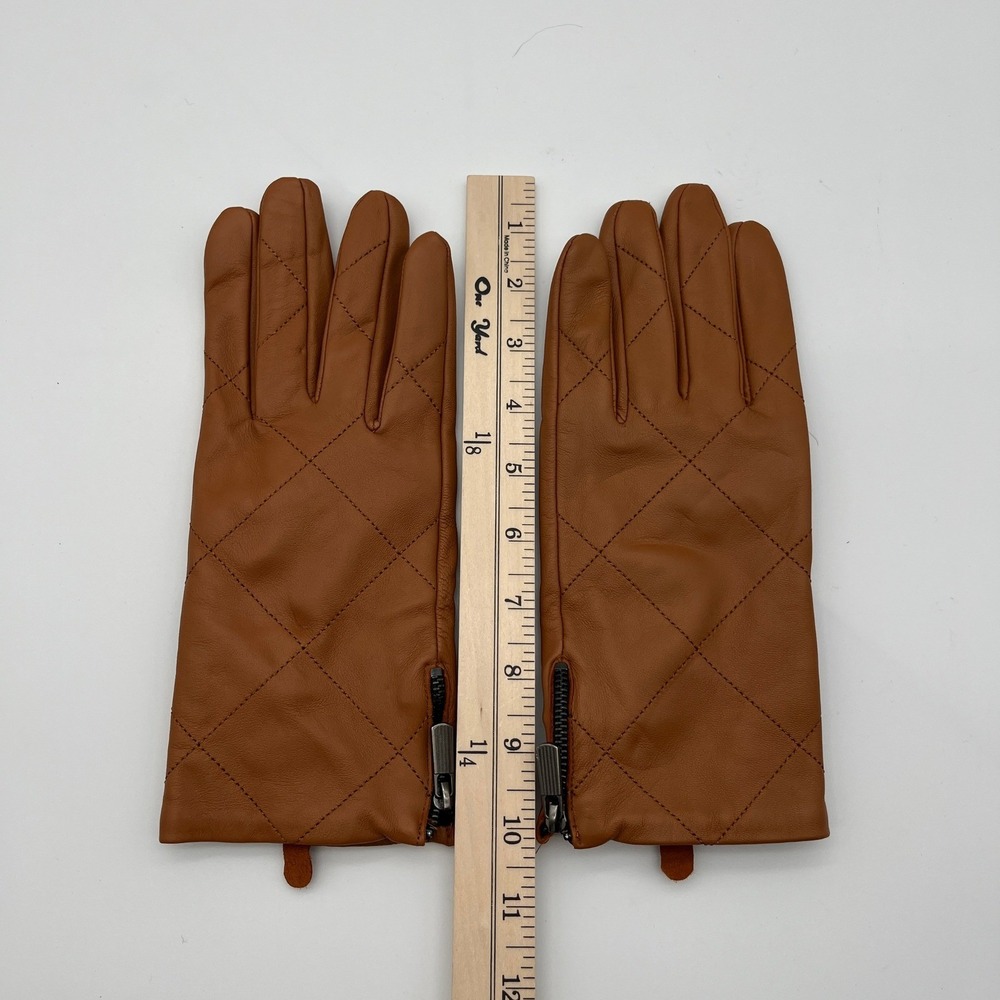 Chico's Gloves Women L/G Brown Leather Quilted Tech Friendly Zippered Moto Style - Picture 7 of 10